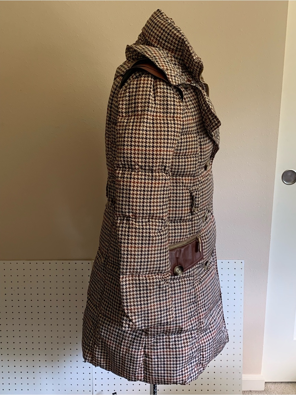 Women’s Houndstooth Double-Breasted Puffer Coat - Brown/Black Mix - Picture 2 of 10